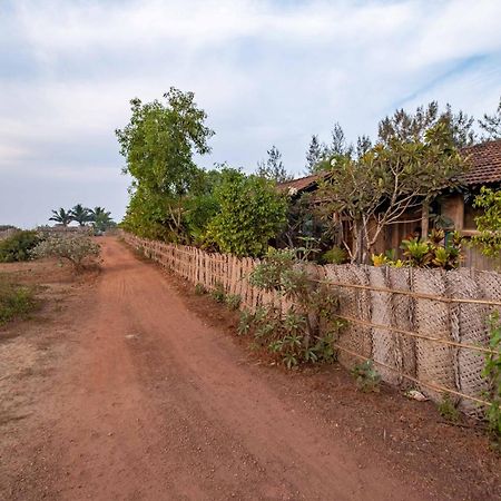 The Artist Cottages Morjim Exterior foto
