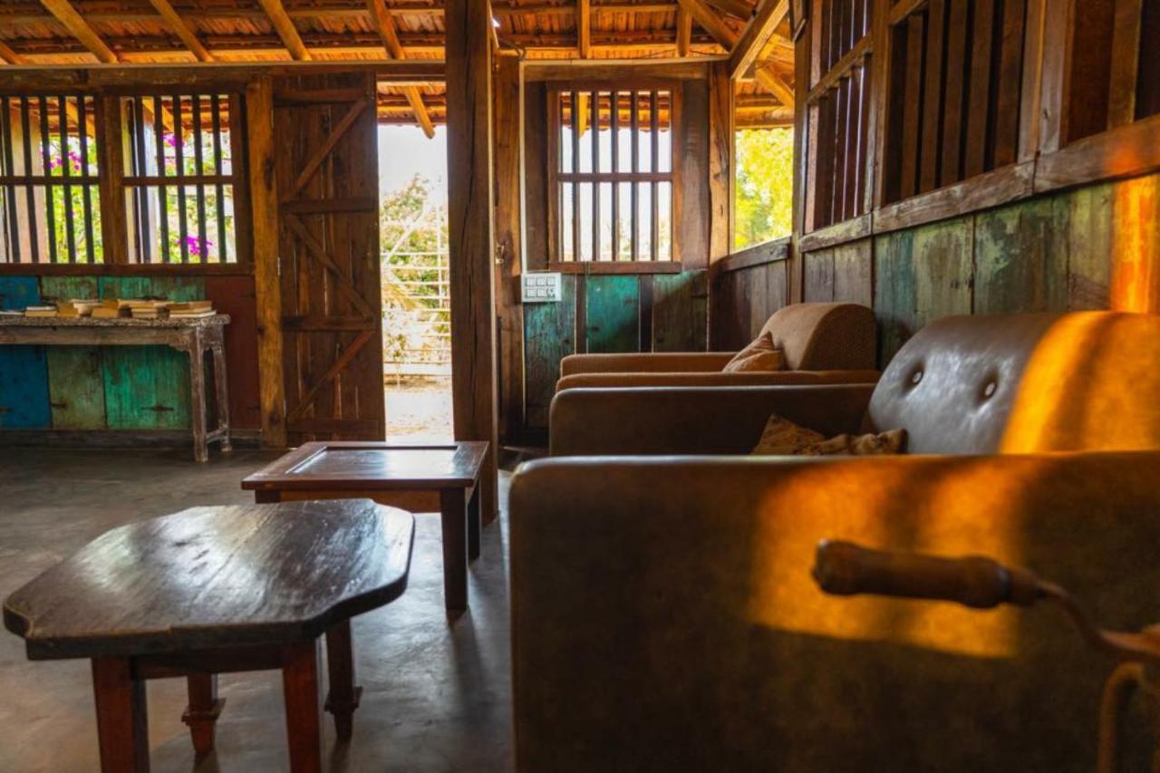 The Artist Cottages Morjim Exterior foto